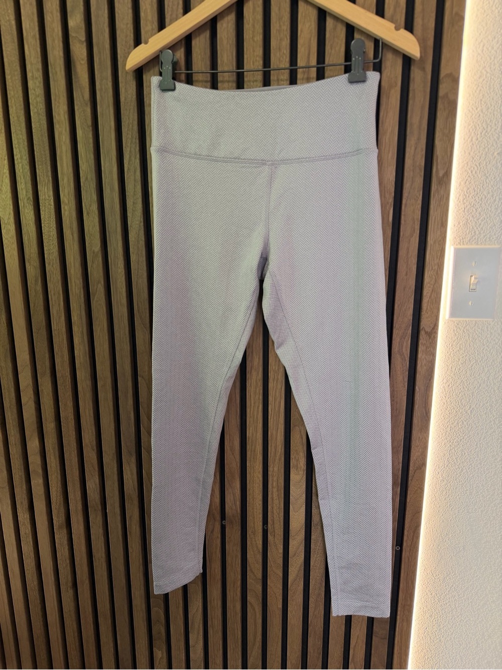 High-Waist Performance Leggings - Light Gray/Purple